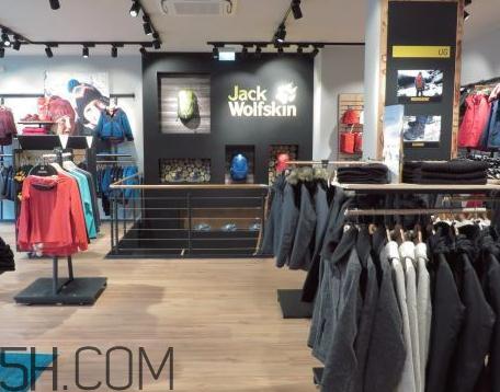 狼爪冲锋衣一般多少钱？狼爪冲锋衣价格