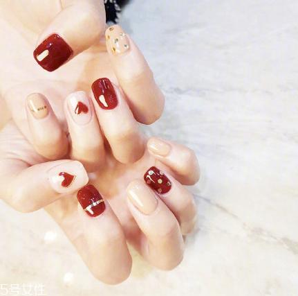 2018最新气质美甲图片红色系推荐 年轻女生红色系美甲图片