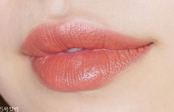秋冬口红哪个颜色好看 秋冬口红色号推荐