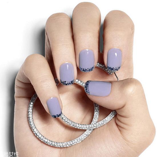 夏季美甲图片2018款式 韩国范显手白的美甲颜色图片