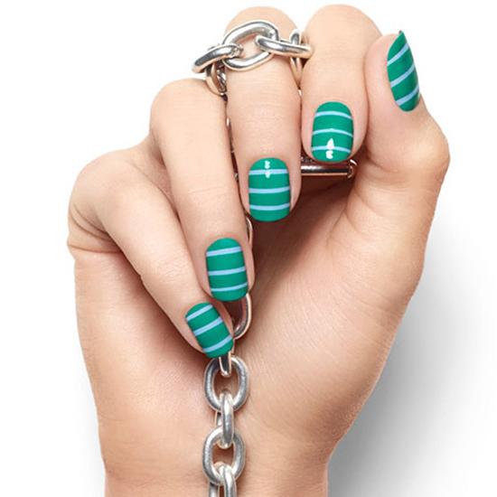 夏季美甲图片2018款式 韩国范显手白的美甲颜色图片