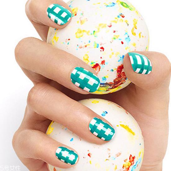 夏季美甲图片2018款式 韩国范显手白的美甲颜色图片