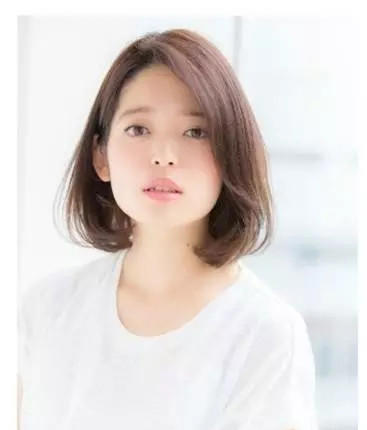 无刘海短发女生发型推荐