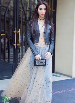 纱裙搭配什么上衣？纱裙配什么上衣好看？