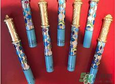 安娜苏华丽复古丝感唇笔怎么用?