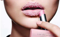 去除唇部角质用什么产品 唇部角质用什么产品去除