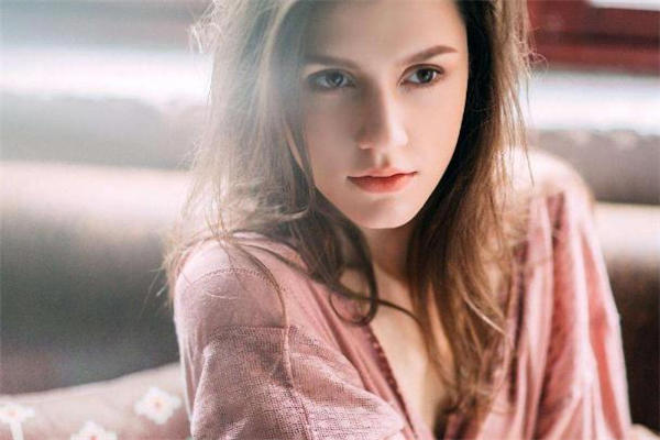 鼻中隔矫正多少钱 鼻中隔偏曲手术价格