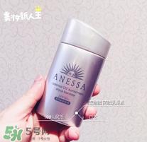 安耐晒银瓶要卸妆吗 安耐晒银瓶用什么卸妆