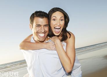 注射丰胸的危害有哪些 自体脂肪丰胸后怎样护理效果最好