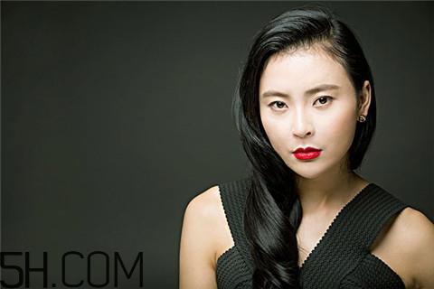 烤瓷牙掉了还能粘上吗？烤瓷牙掉了如何修补？