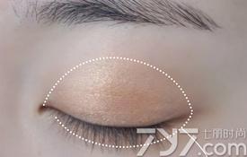 毕业照化什么妆好看 毕业季打造超上镜的妆容