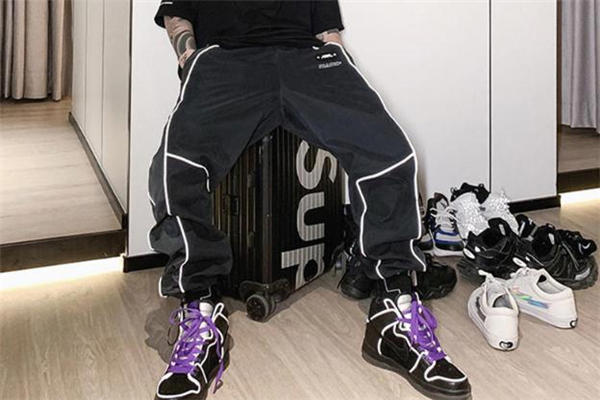 男生穿什么运动裤好看 今年流行什么样的男士运动裤