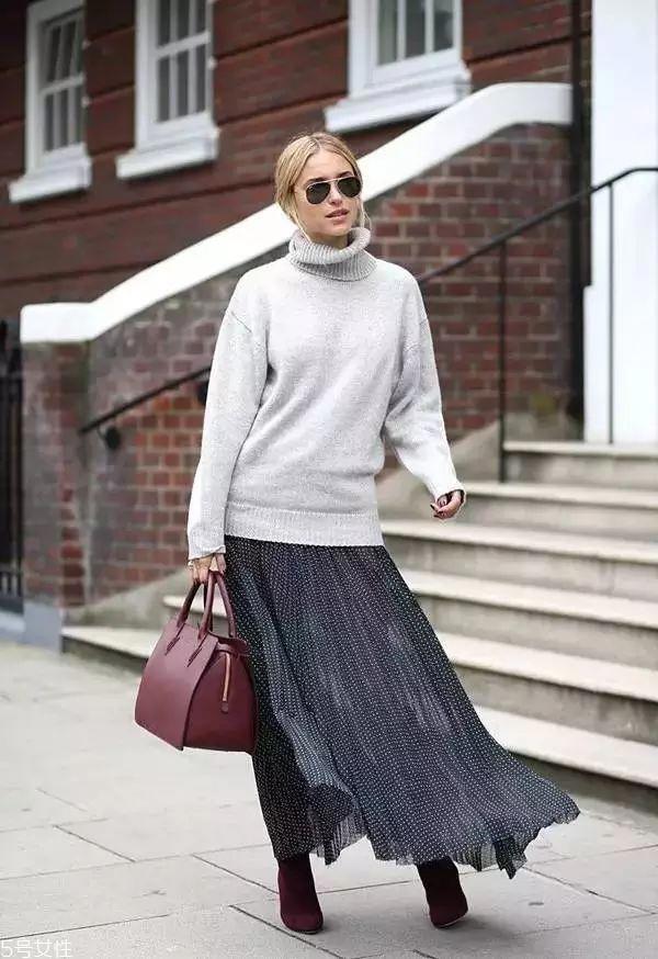 小高领如何搭配外套 高领衫怎么搭配衣服