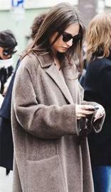 个性羊绒大衣搭配 保暖又时尚