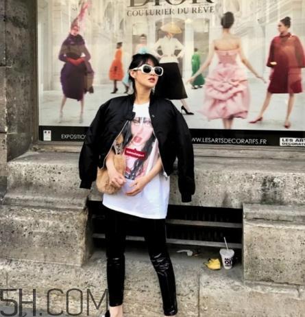 棒球服怎么搭配？棒球外套搭配图片