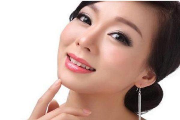 硅胶隆鼻取出多久消肿 鼻子硅胶取出亲身经历