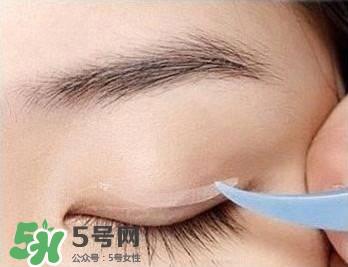 双眼皮贴的正确贴法 双眼皮贴怎么贴