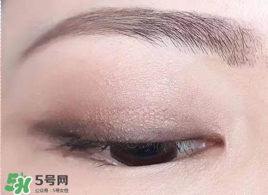 双眼皮贴的正确贴法 双眼皮贴怎么贴