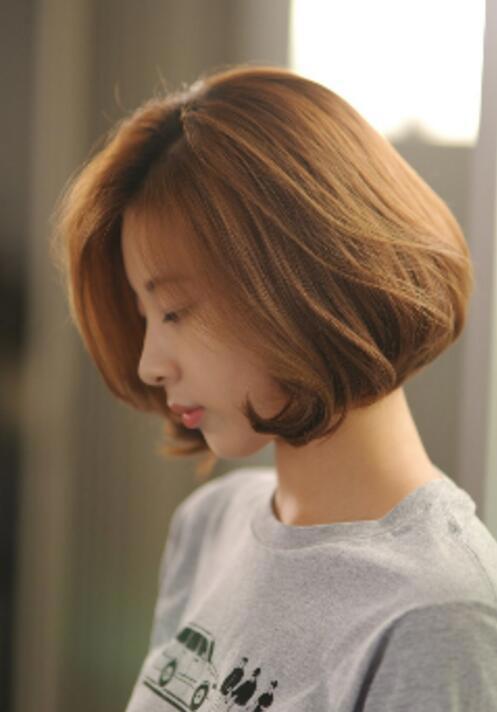 圆脸适合什么短发2017 适合圆脸的短发发型女图片