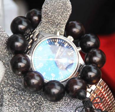 乌木手串多少钱 老玩家都爱它