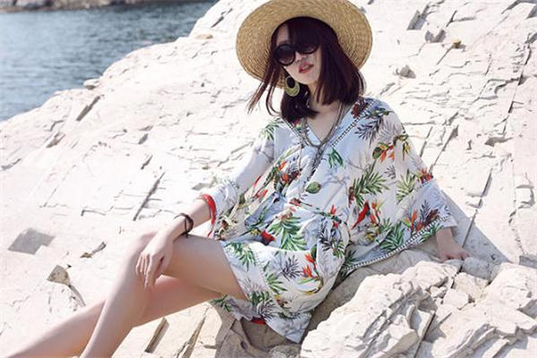 度假穿什么样的连体裤好看 度假风连体裤穿搭图片