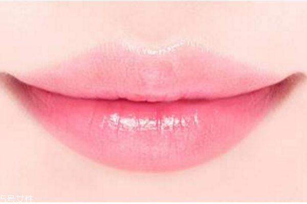 变色唇膏有哪些 素颜必备变色唇膏