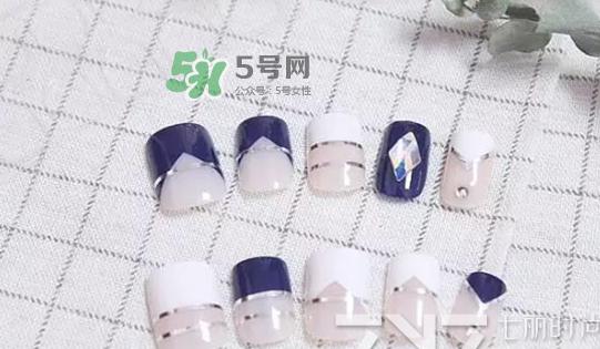 美甲片怎么贴?美甲片的贴法