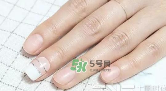 美甲片怎么贴?美甲片的贴法