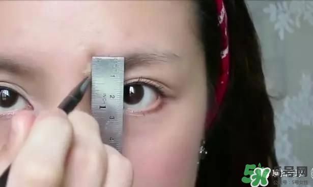 10种眼线的画法 新手眼线的画法步骤图