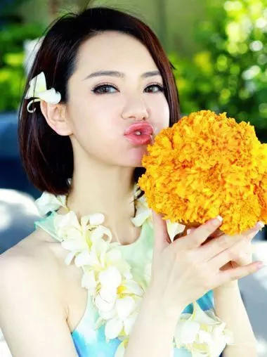 圆脸适合什么发型