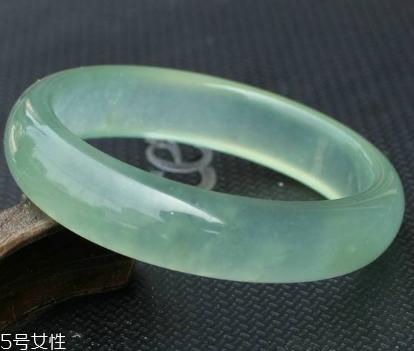 蓝田玉产地是哪里 最适合女性戴的手镯