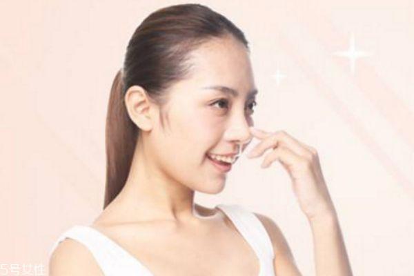 玻尿酸隆鼻变宽会消吗 玻尿酸打鼻子变宽原因