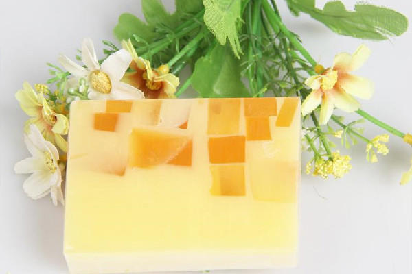 手工皂发霉了还能用吗 手工皂变质什么样