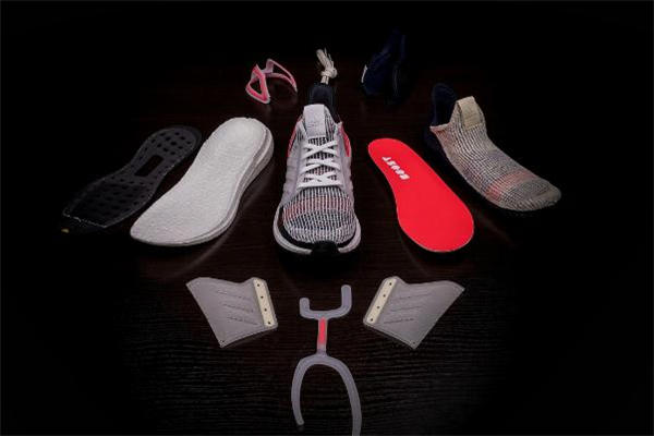 阿迪达斯ub19测评 ultraboost19脚感怎么样