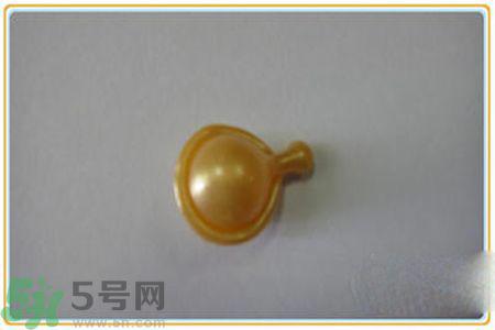 雅诗兰黛特润修护肌透精华胶囊使用方法