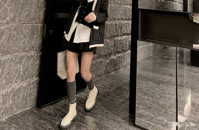 袜靴的搭配图片 靴子搭配什么袜子好看