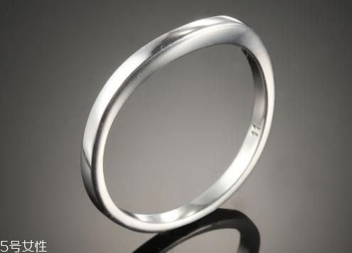 纯银戒指大概多少钱 价格很优惠