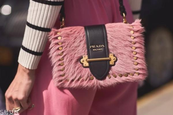 单肩包和斜挎包区别 要学会区分清楚