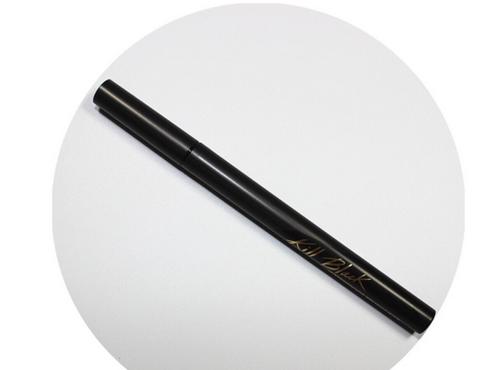 眼线液哪个牌子好用不晕染？眼角下垂画眼线图解