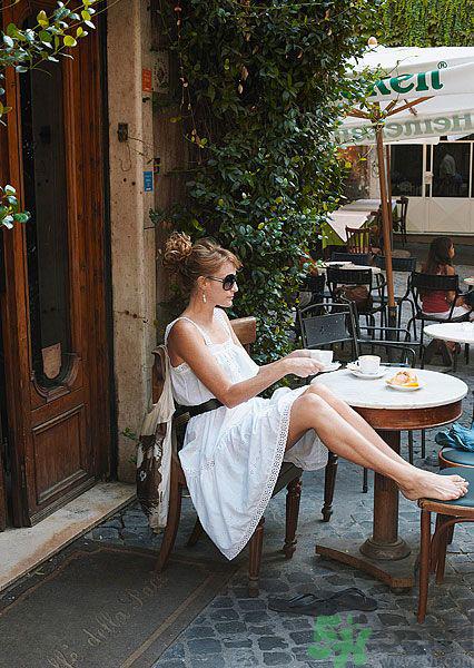 O型腿是什么样的？O型腿怎样矫治？