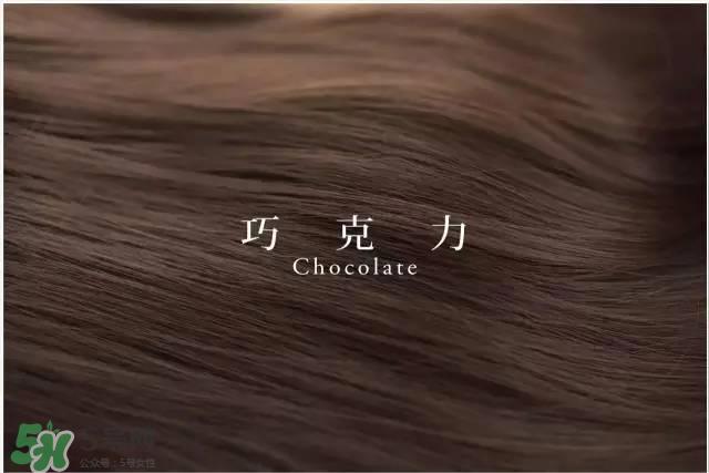 夏天头发染什么颜色好看 夏天染什么颜色的头发好看