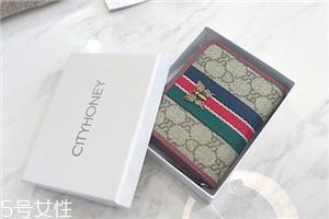 钱包软皮好还是硬皮好?钱包皮质软硬对比