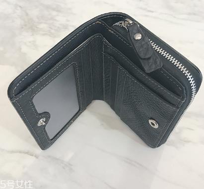 钱包软皮好还是硬皮好?钱包皮质软硬对比