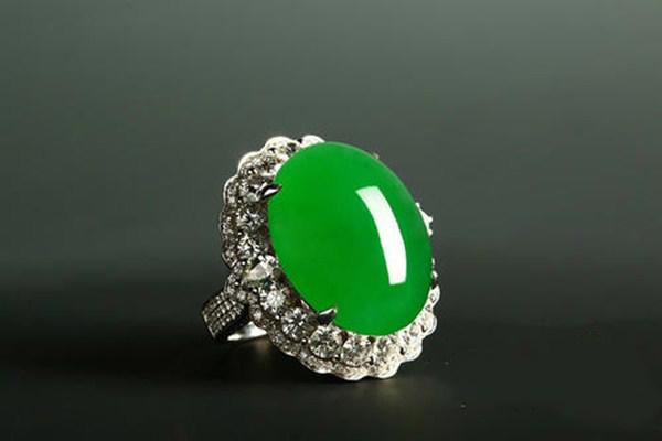 玻璃种翡翠是什么档次 玻璃种翡翠好吗