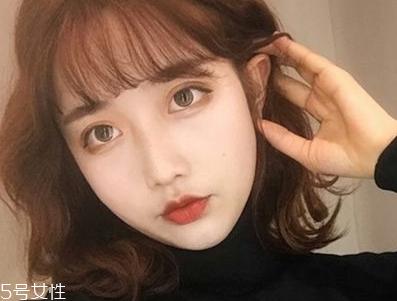 哪种颜色的头发显皮肤白 染什么颜色头发显皮肤白