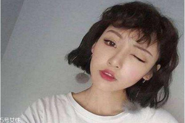 2019最流行的网红刘海 2019最新流行发型女