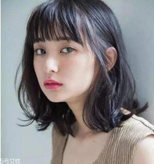 2019最流行的网红刘海 2019最新流行发型女