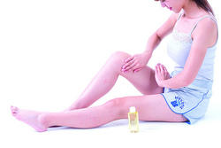 大象腿怎么才能瘦下来 2分钟刮痧妙解