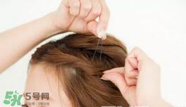 从头顶开始编的辫子图解 从头顶编辫子图解