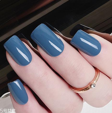 雾霾蓝指甲图片 雾霾蓝美甲样式大全